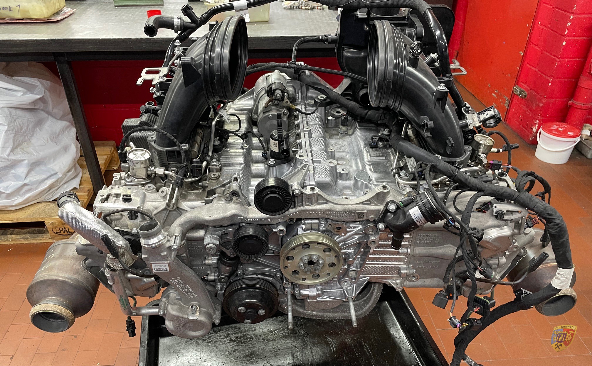 Porsche 992 GT3 Cup Motor Revision ( Notreparatur ) bei Albert Motorsport