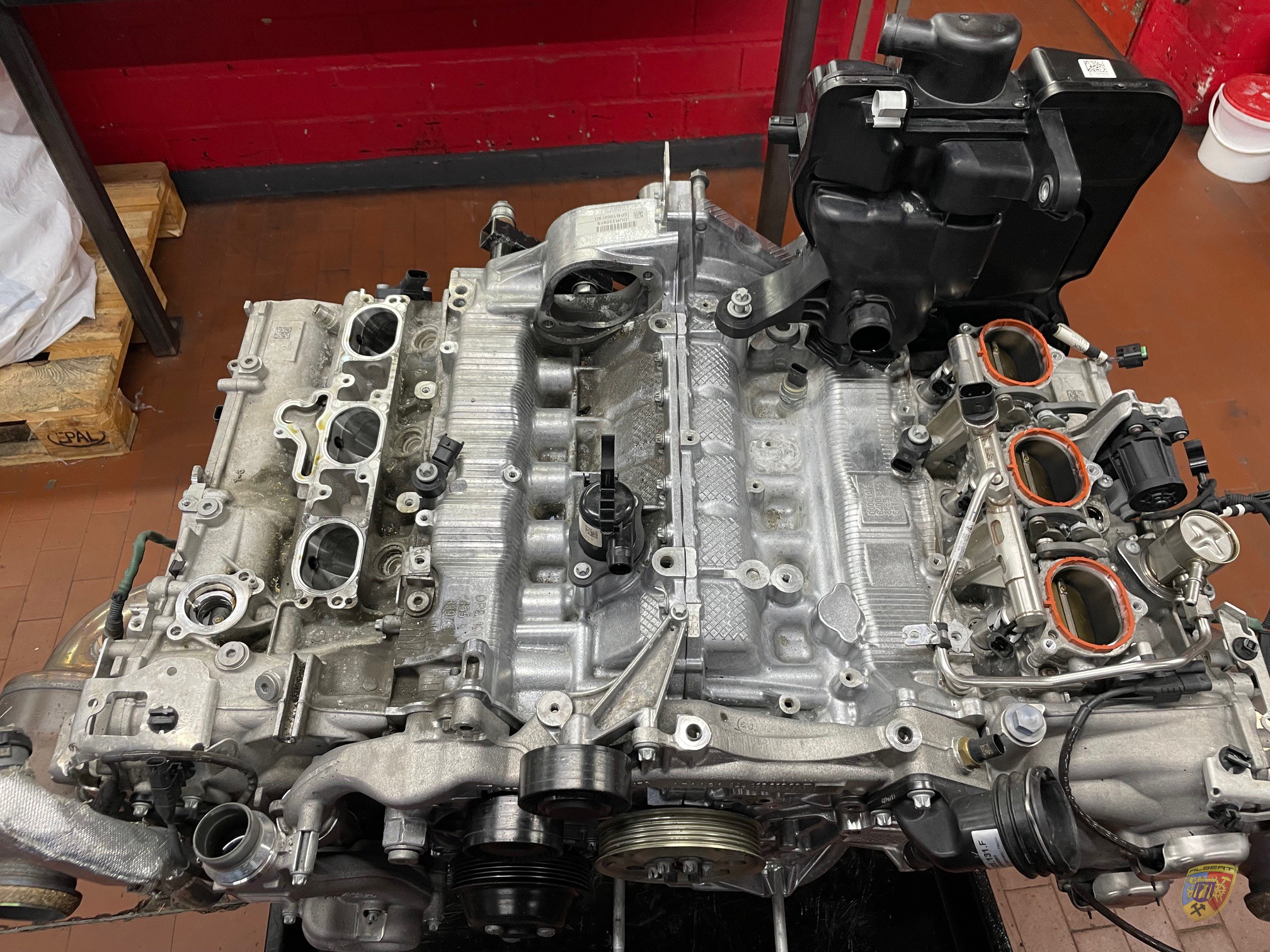 Porsche 992 GT3 Cup Motor Revision ( Notreparatur ) bei Albert Motorsport