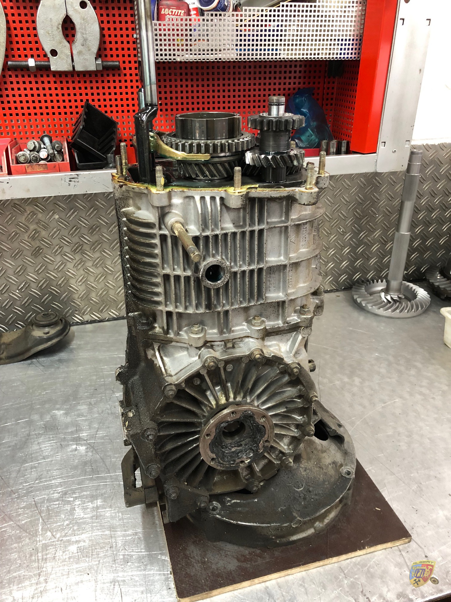 Porsche 911 Getriebe Schaden am 915 Getriebe Asphalt Rebellen - Reimann