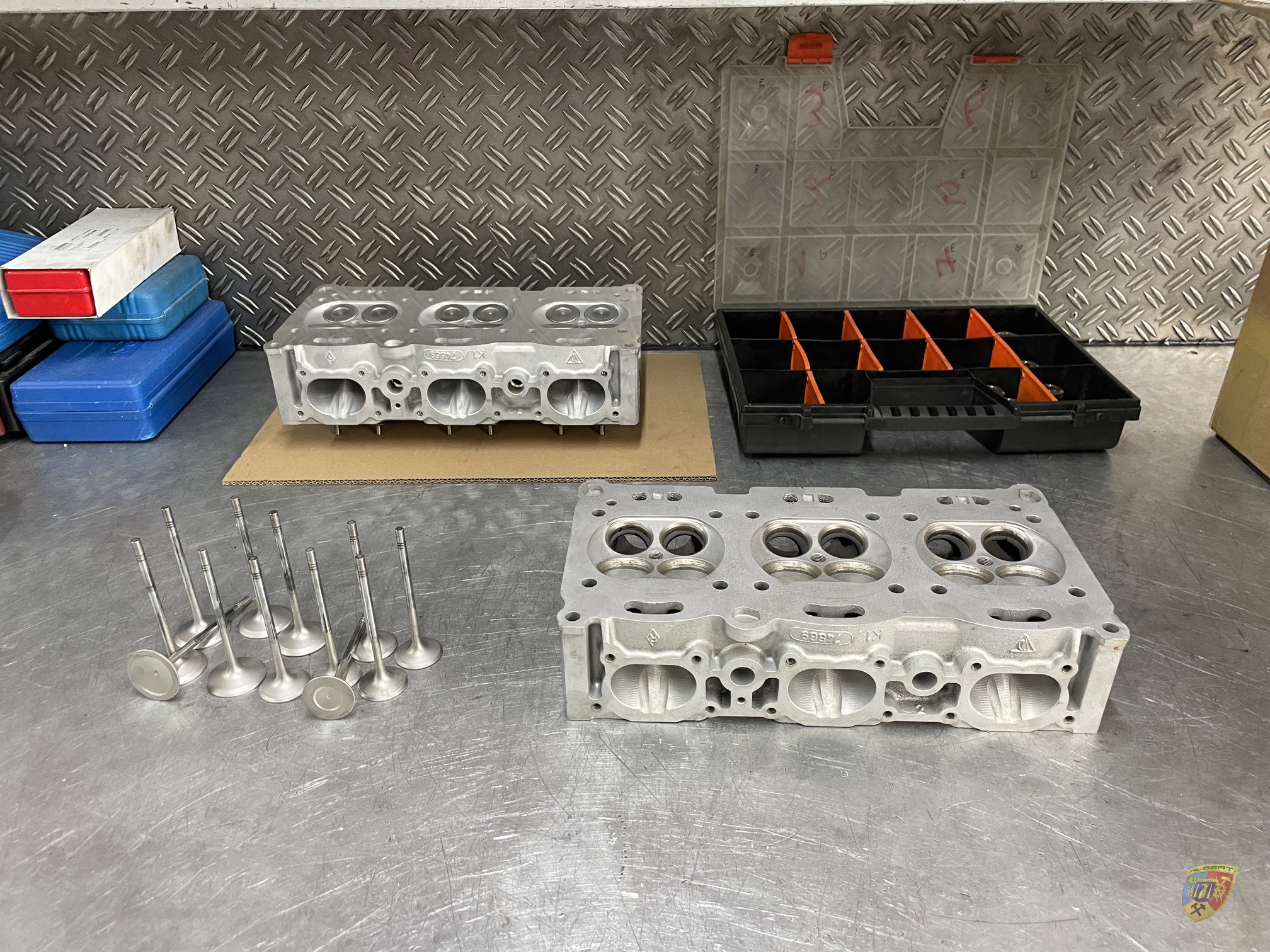 Porsche 997 GT3 R Motor Getriebe Upgrade Team Strahm