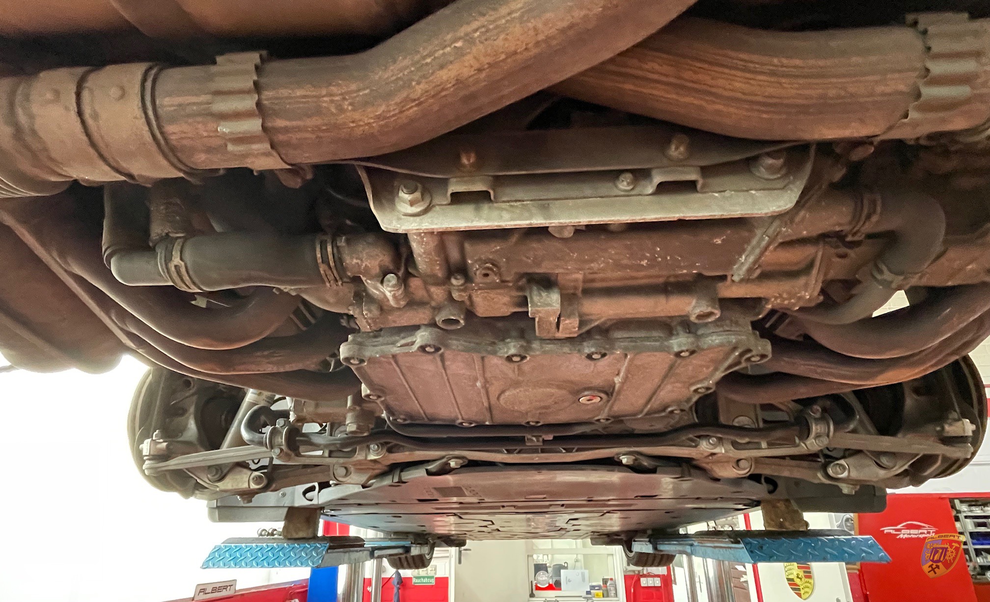 Desacoplar el eje trasero del Porsche 997 Carrera
