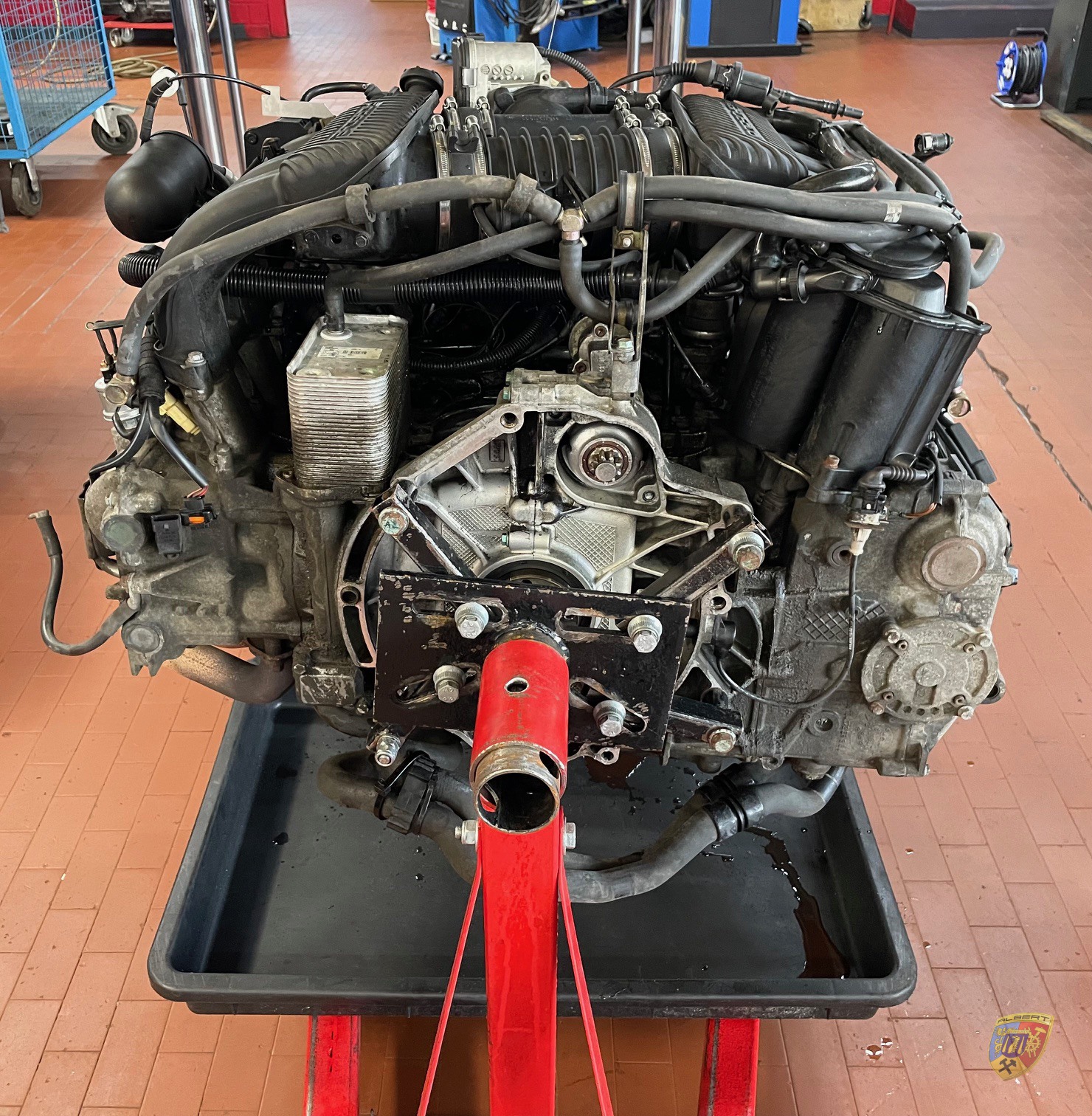 Porsche 996 Carrera 4S d’Alexandru — réparation après une casse moteur chez Albert Motorsport