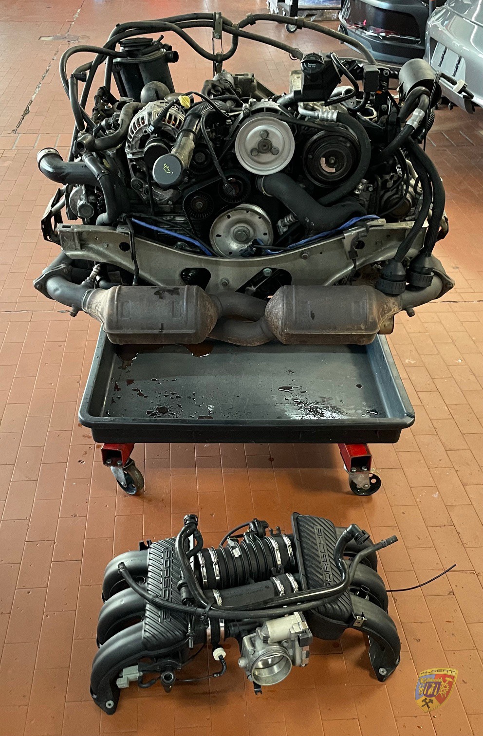 Porsche 996 Carrera 4S d’Alexandru — réparation après une casse moteur chez Albert Motorsport