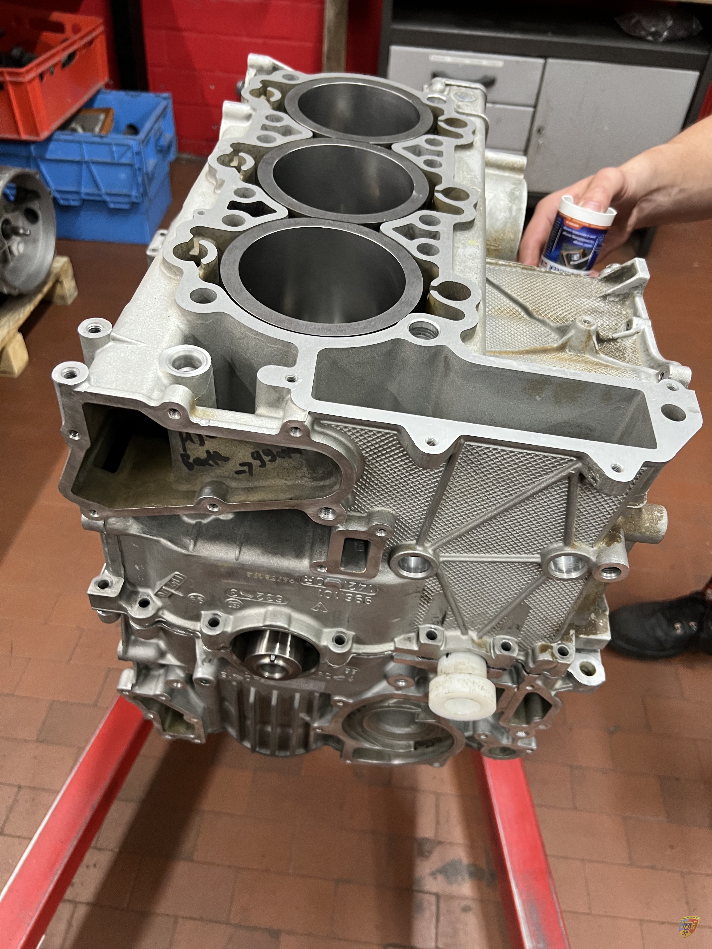 Porsche Boxster Motorschaden und Upgrade auf 3.7 liter 2 Rad Schmidt