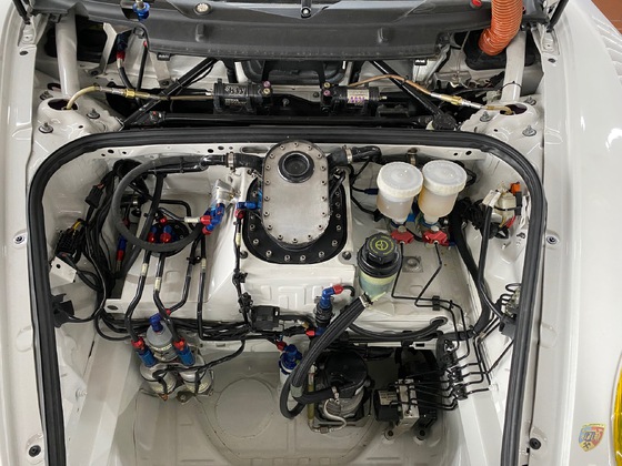Porsche 997 R Erneuerung eines Kraftstofftanks