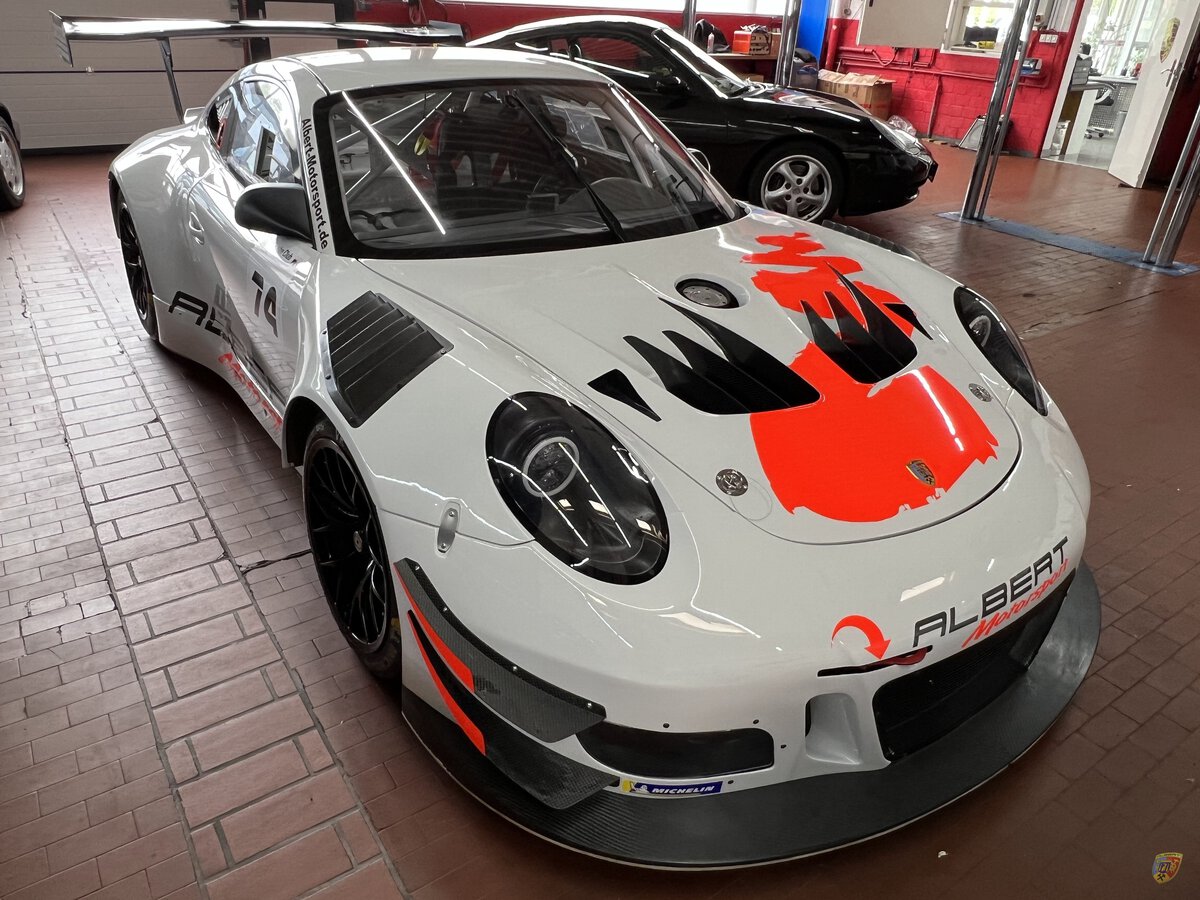 Porsche 991 GT3 MR Umbau auf 991 GT3 R by Albert Motorsport