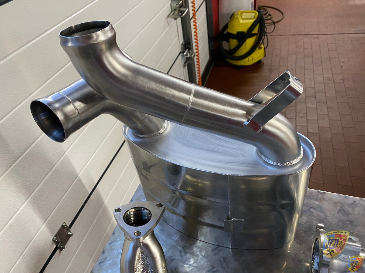 Porsche 993 TT GT2 Auspuff Exhaust from Albert Motorsport