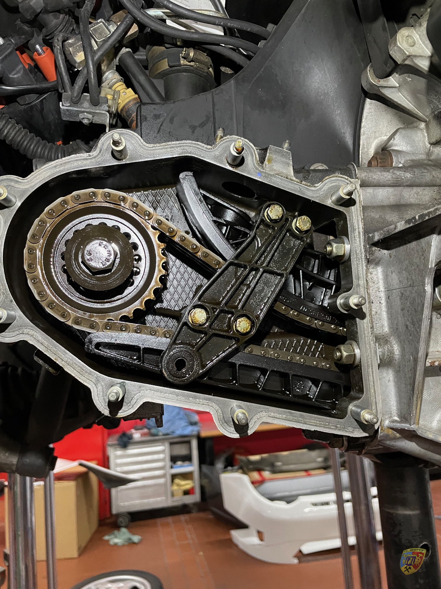 Porsche 964 Carrera Steuerketten-Kästen abdichten bei Albert Motorsport