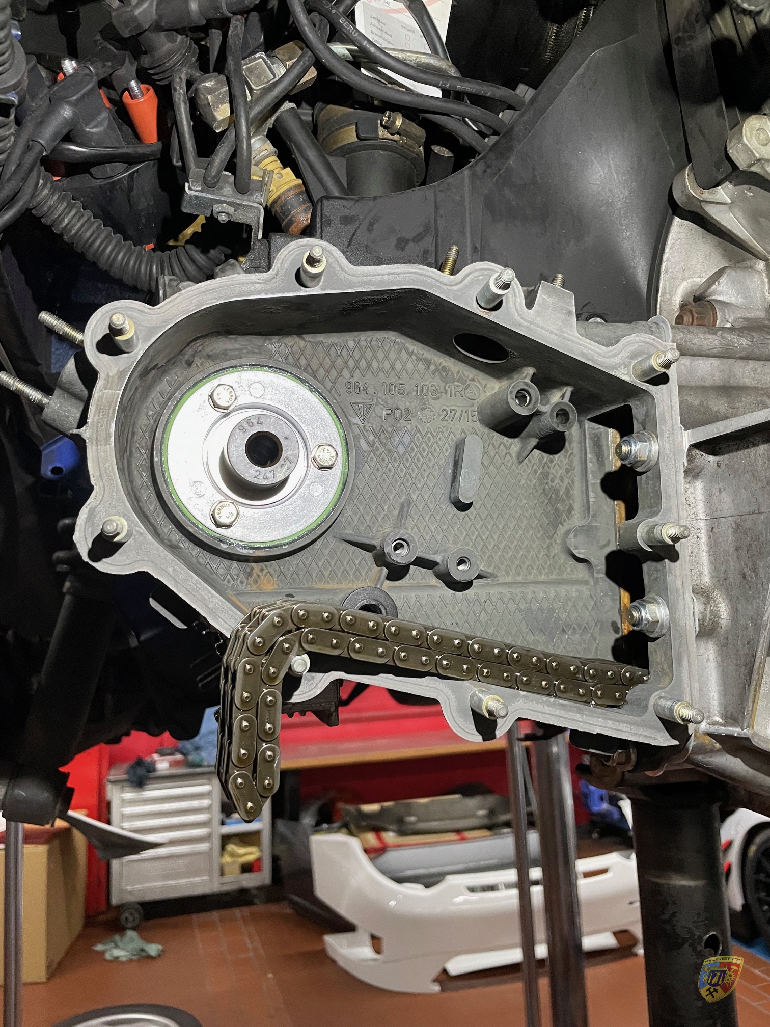 Porsche 964 Carrera Steuerketten-Kästen abdichten bei Albert Motorsport