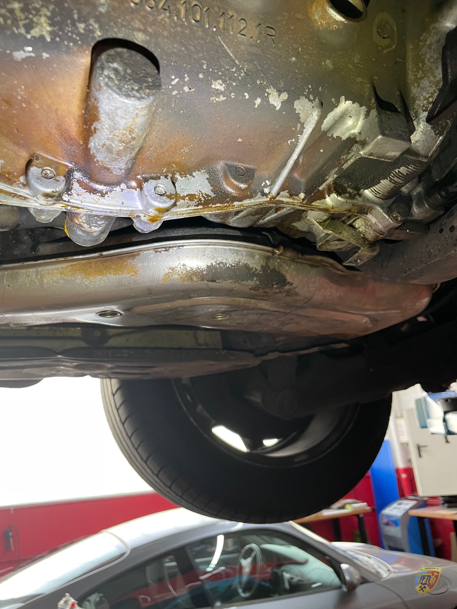 Porsche 964 Carrera Steuerketten-Kästen abdichten bei Albert Motorsport