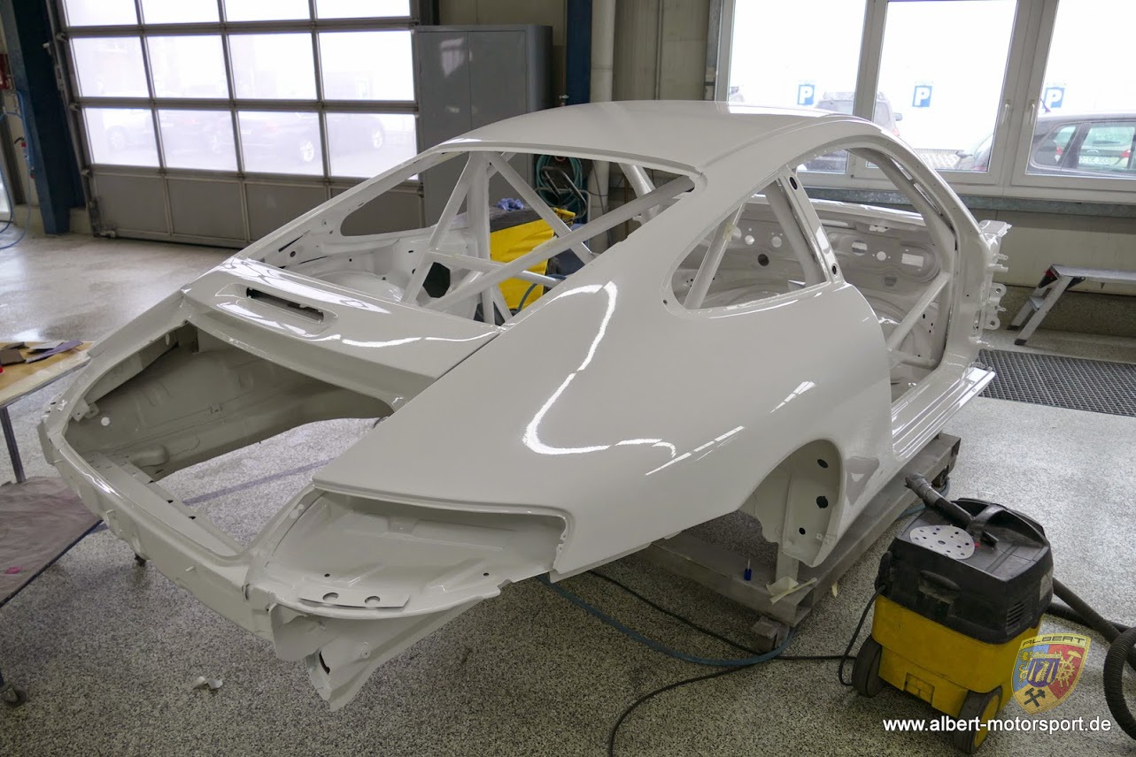 Porsche 996 GT3 Cup Neuaufbau auf Carrera Karosserie