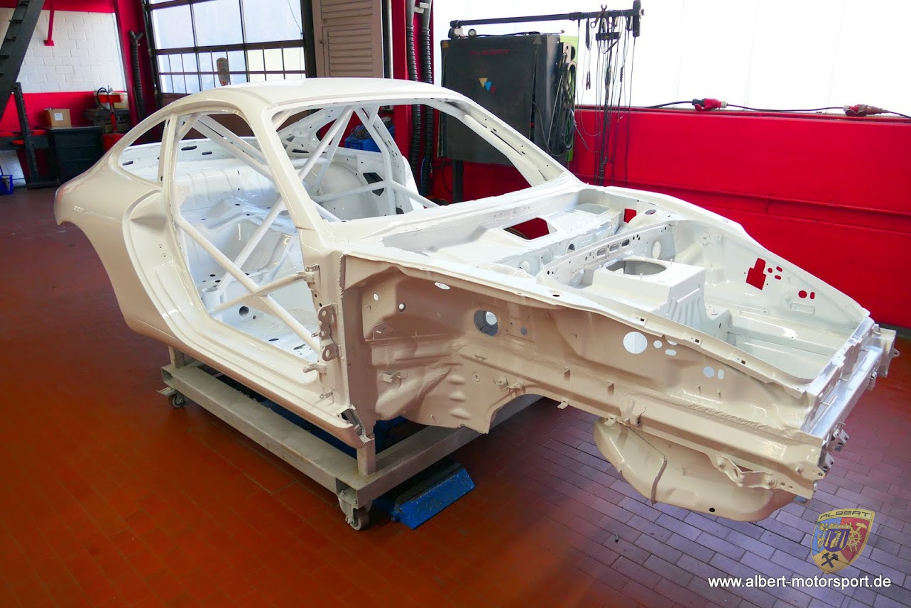 Porsche 996 GT3 Cup Neuaufbau auf Carrera Karosserie