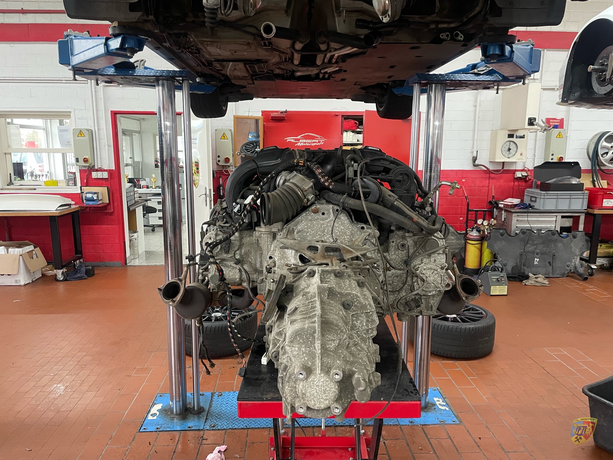 Porsche Cayman Grommxxxx Motorschaden Reparatur bei Albert Motorsport