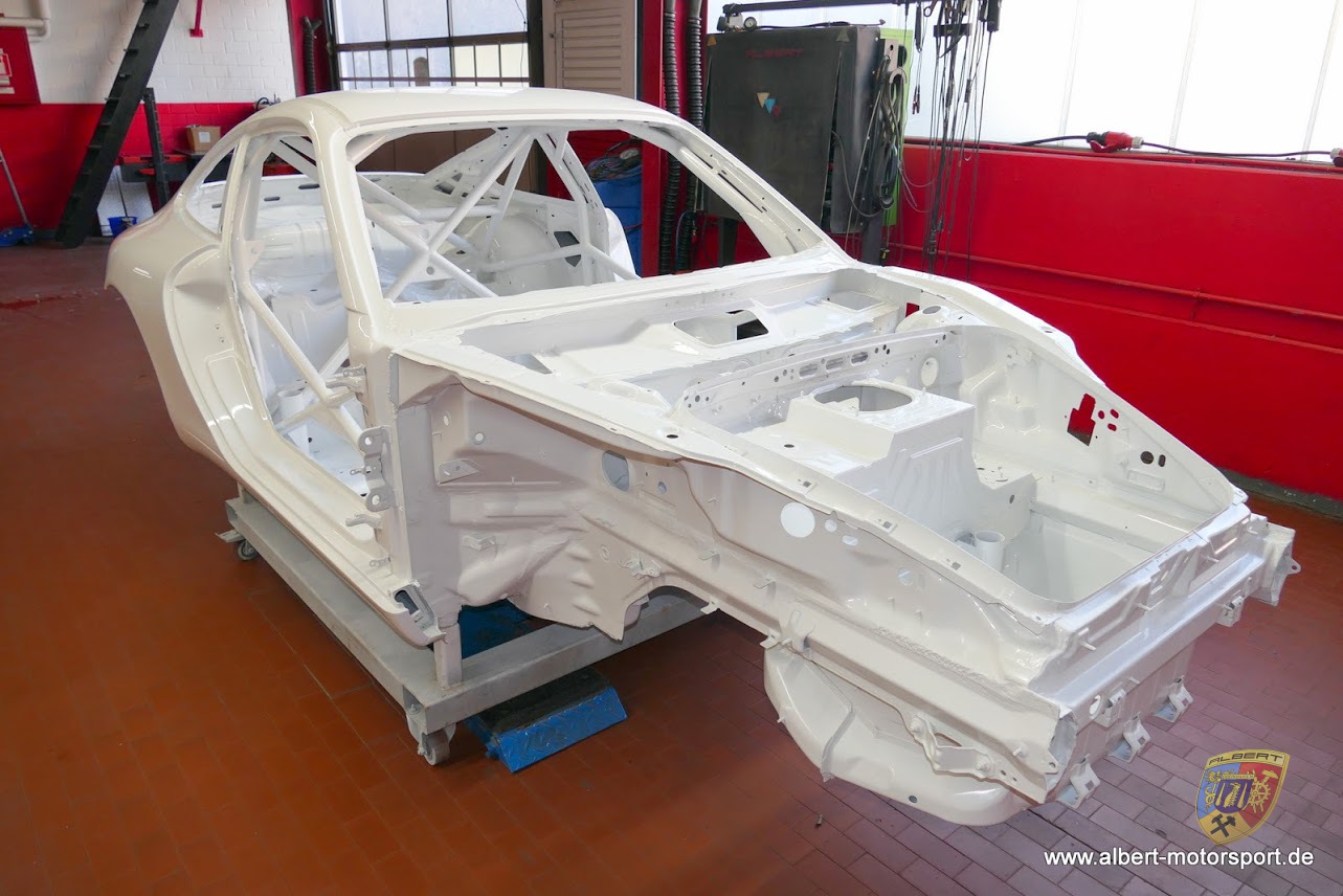 Porsche 996 GT3 Cup Neuaufbau auf Carrera Karosserie