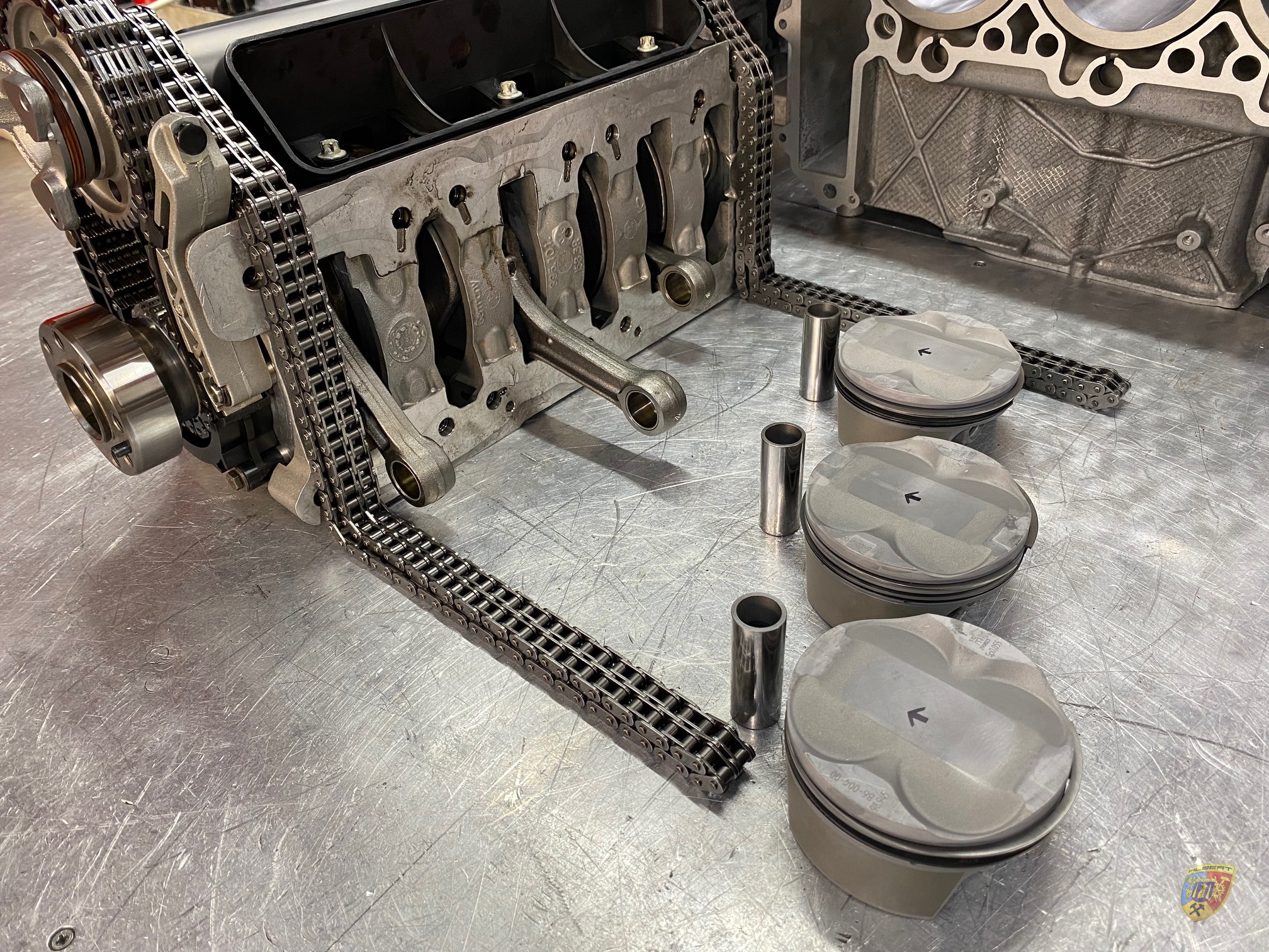 Porsche 997 Carrera Motorschaden Abu Dhabi Reparatur bei Albert Motorsport