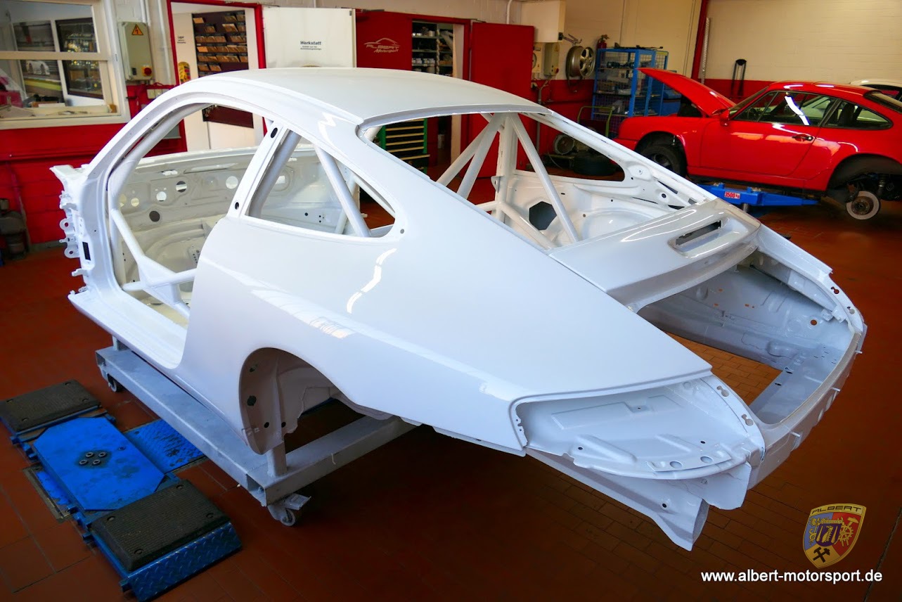 Porsche 996 GT3 Cup Neuaufbau auf Carrera Karosserie