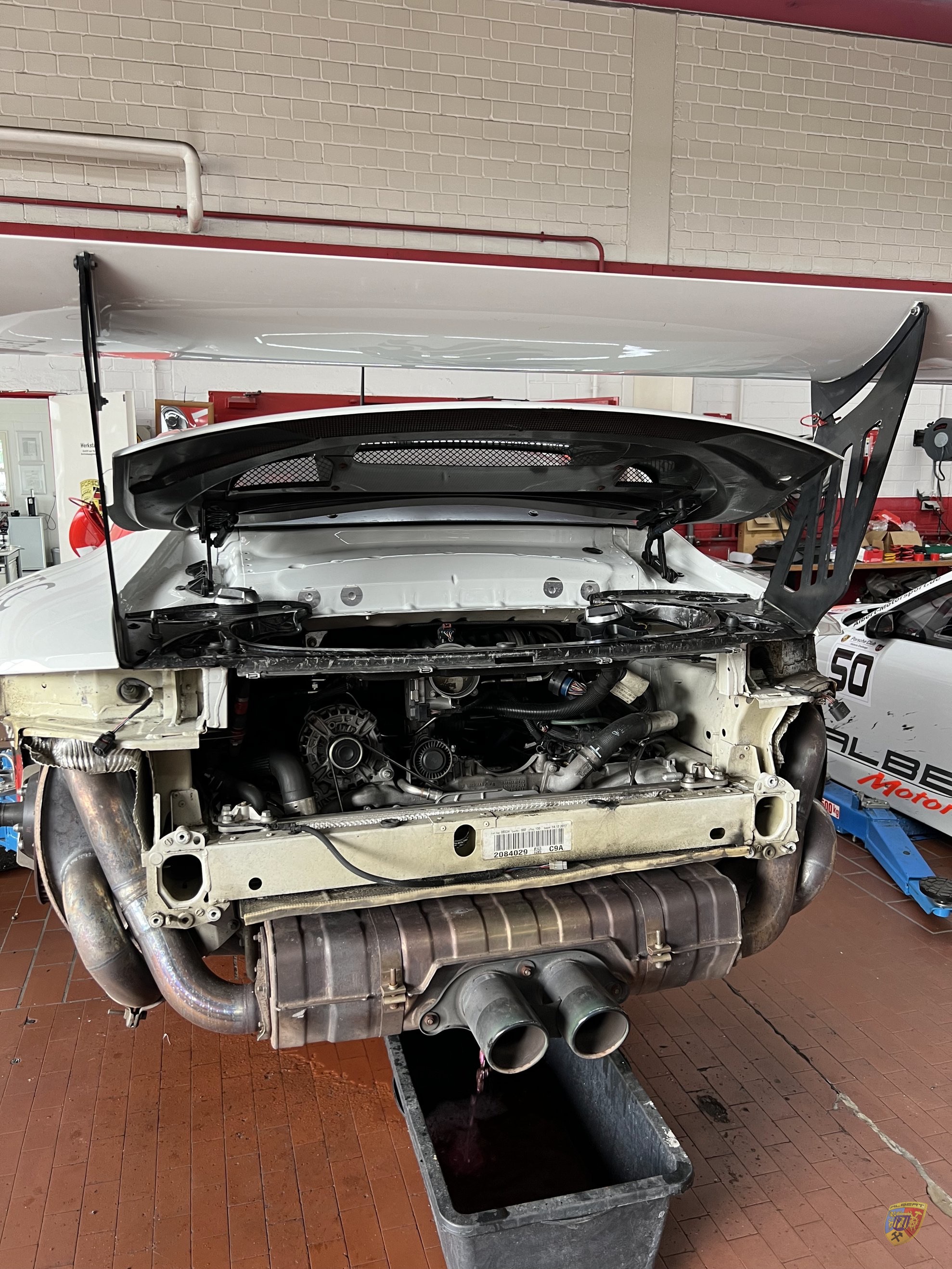 Porsche 991.2 GT3 Cup 2019 Unfallschaden Reparatur bei Albert Motorsport