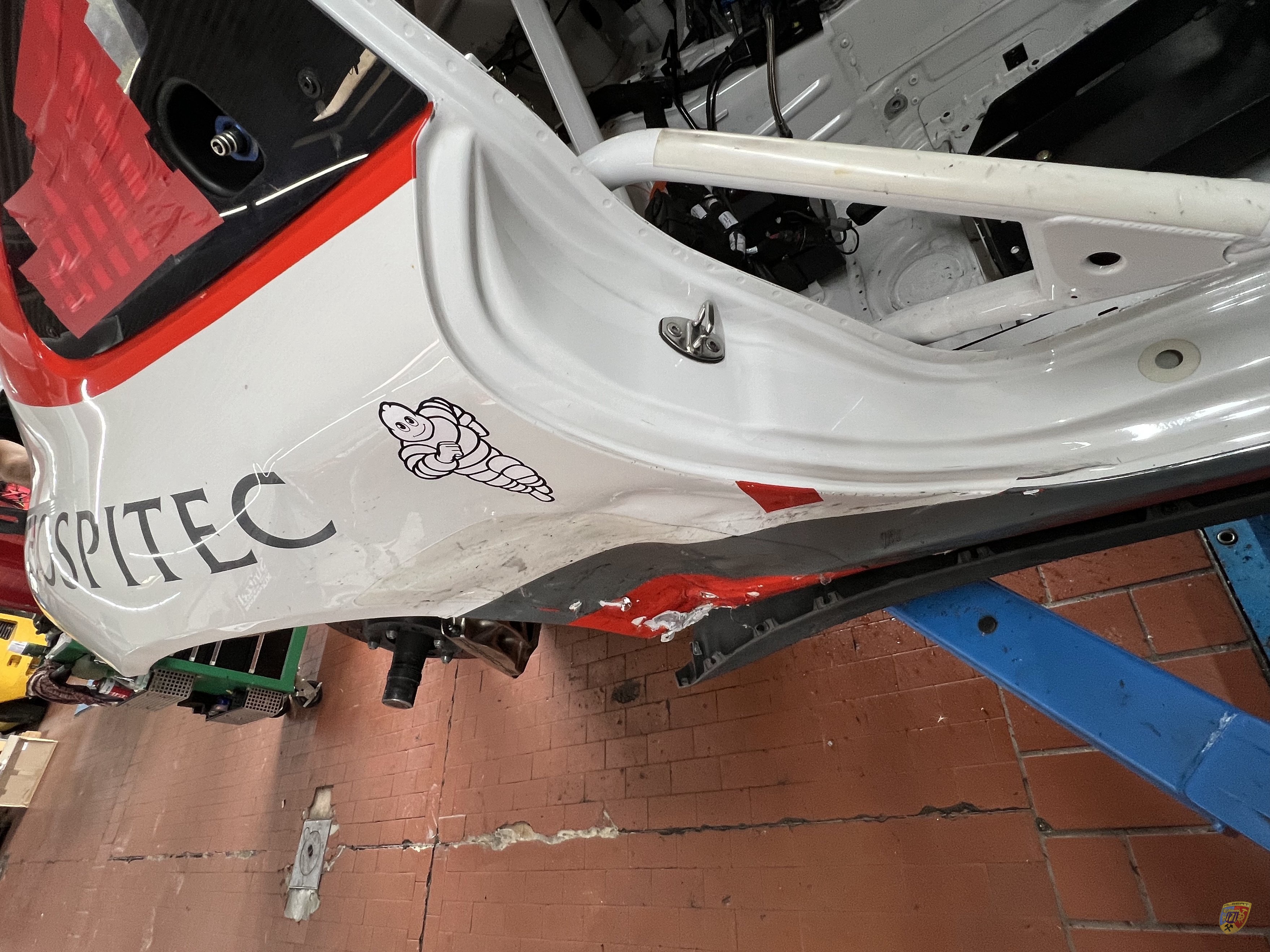 Porsche 991.2 GT3 Cup 2019 Unfallschaden Reparatur bei Albert Motorsport