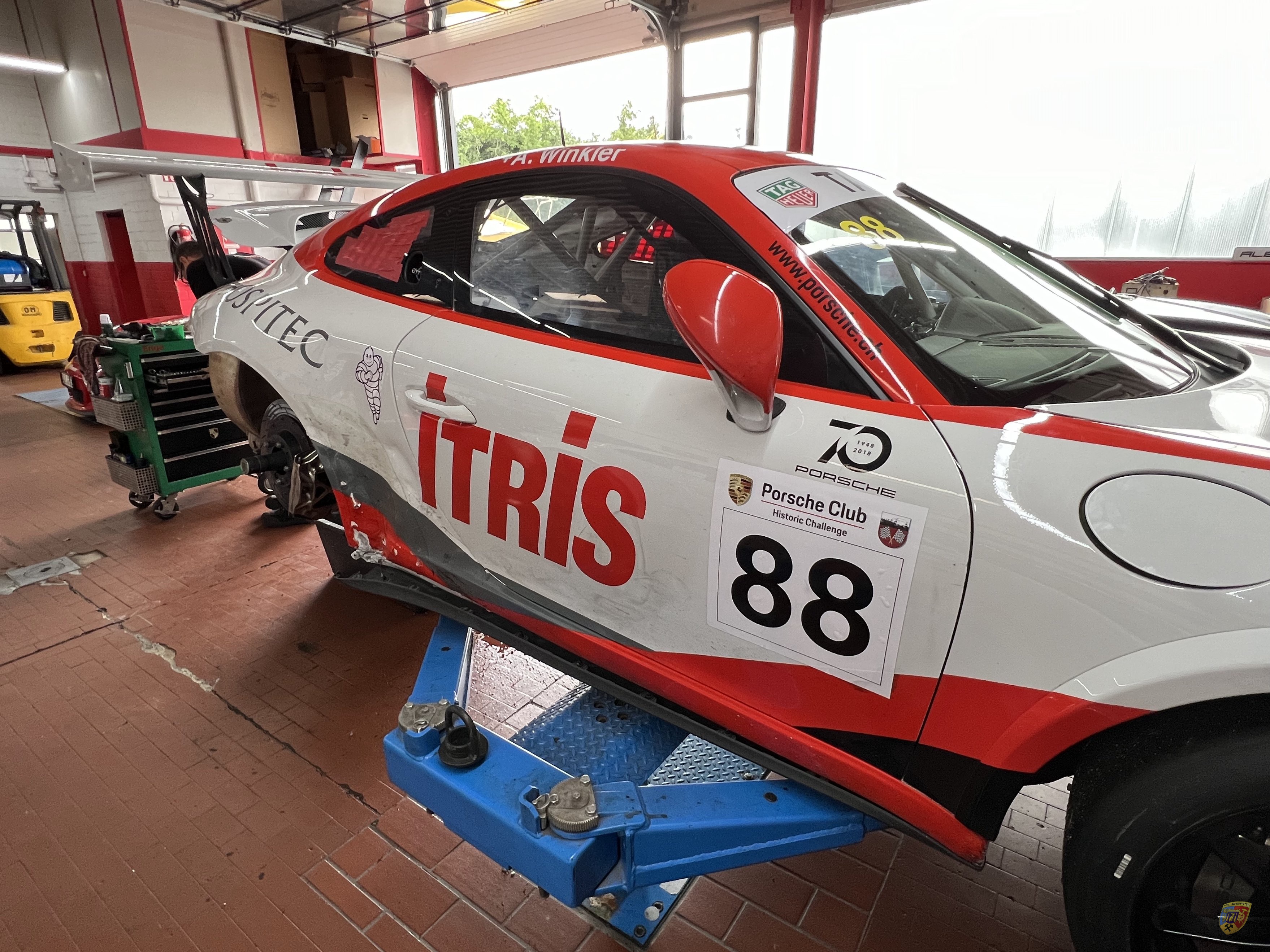 Porsche 991.2 GT3 Cup 2019 Unfallschaden Reparatur bei Albert Motorsport