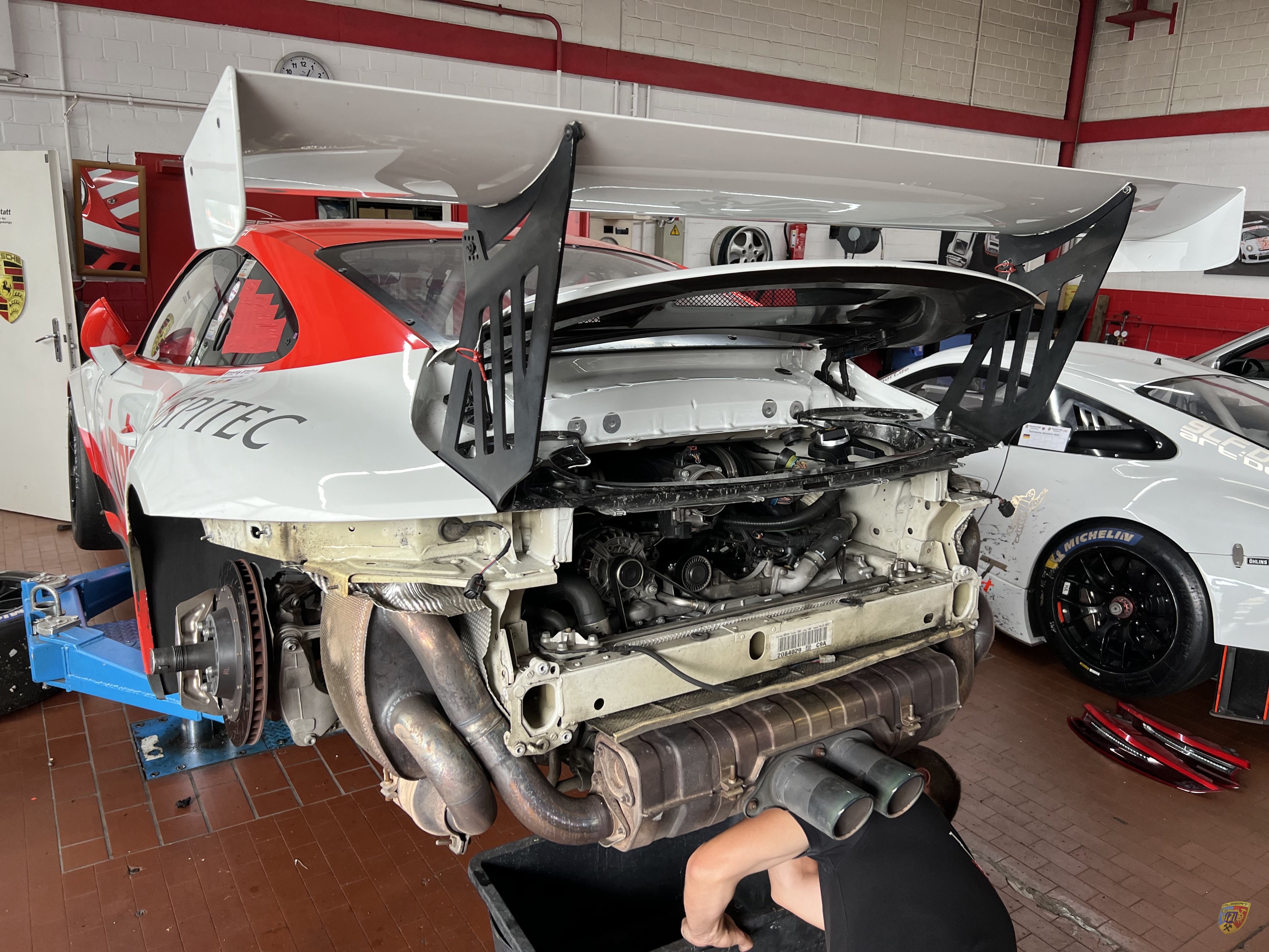 Porsche 991.2 GT3 Cup 2019 Unfallschaden Reparatur bei Albert Motorsport
