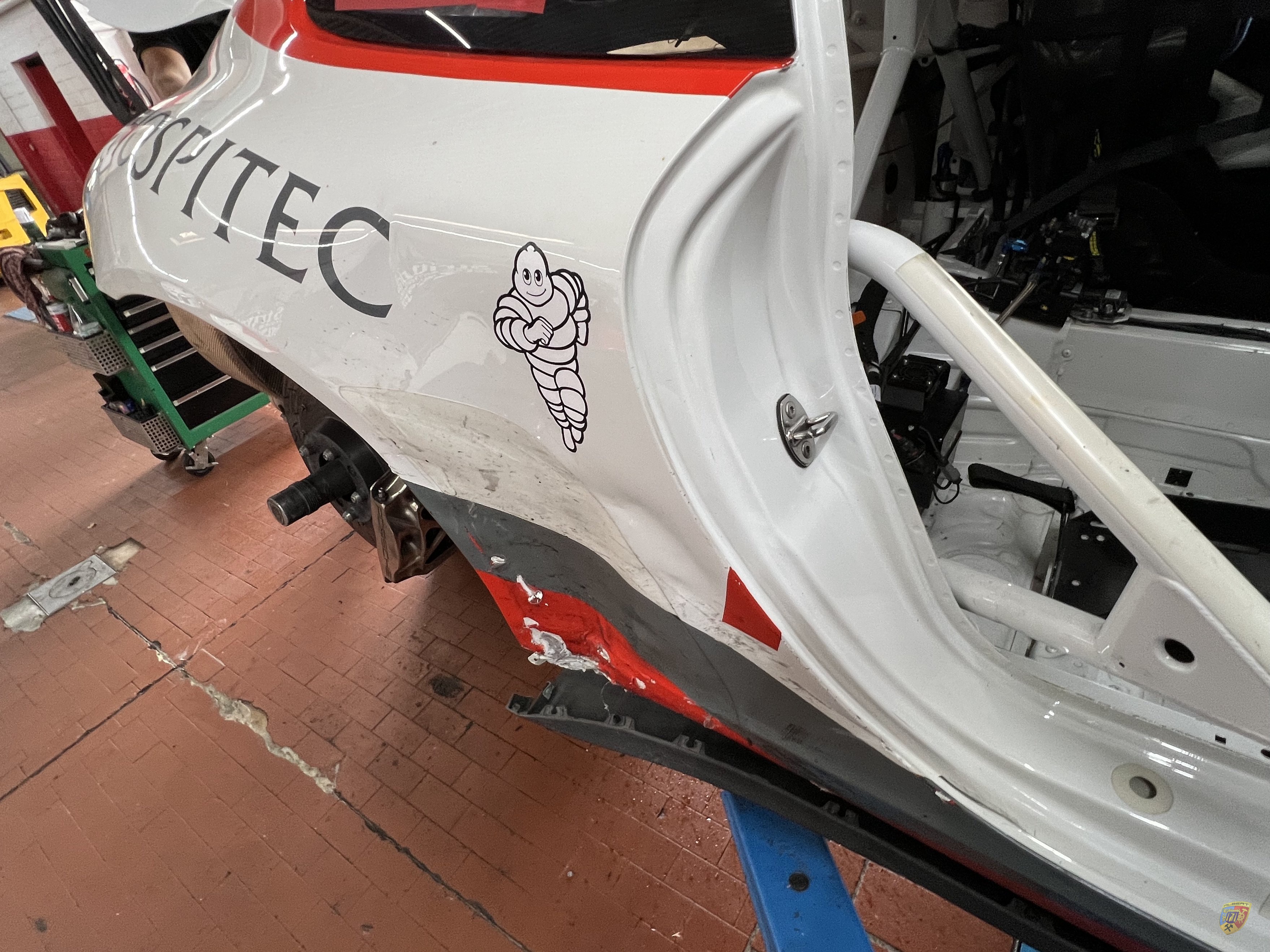 Porsche 991.2 GT3 Cup 2019 Unfallschaden Reparatur bei Albert Motorsport
