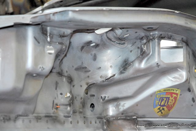 Porsche 997 GT3 RSR Karosserie Neuaufbau Albert Motorsport