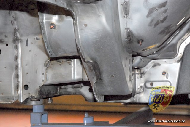 Porsche 997 GT3 RSR Karosserie Neuaufbau Albert Motorsport