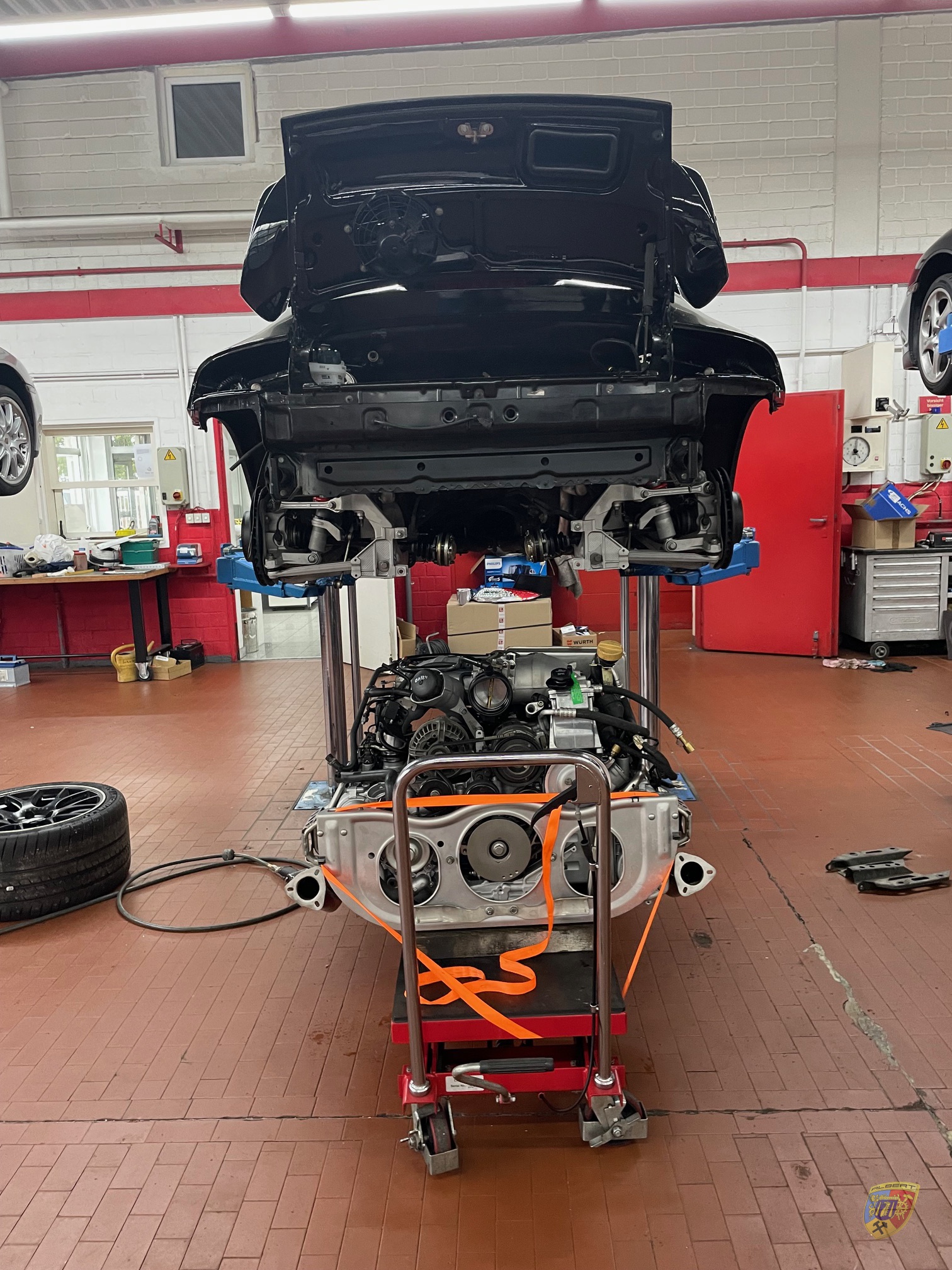 Porsche 996 GT3 engine failure and gearbox repair Hennie
