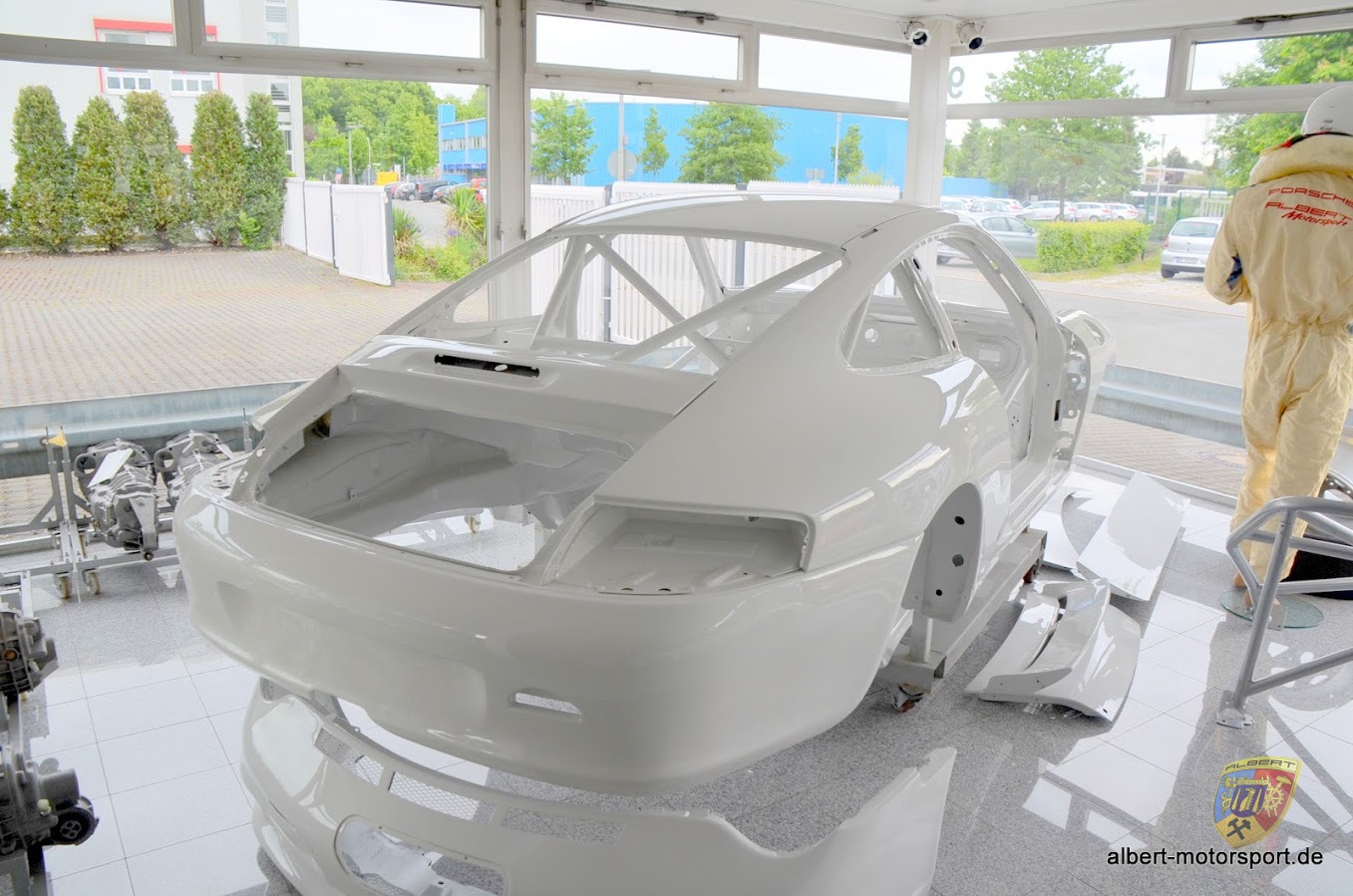 Porsche 996 GT3 Cup Neuaufbau auf Carrera Karosserie