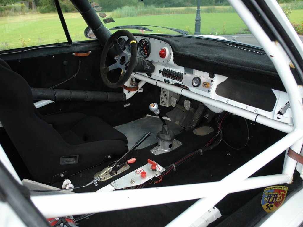 Porsche 911 RSR 3.0 by Albert Motorsport