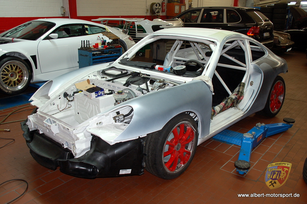 Porsche 996 GT3 RS Unfallschaden Neuaufbau