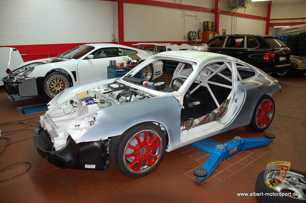 Porsche 996 GT3 RS Unfallschaden Neuaufbau