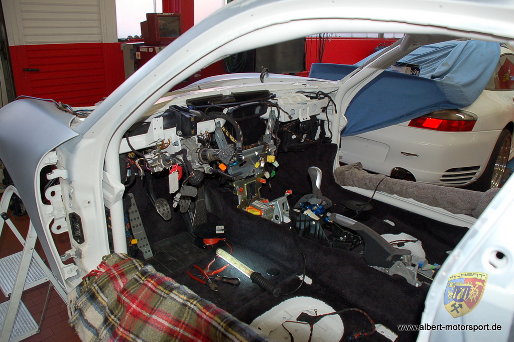 Porsche 996 GT3 RS Unfallschaden Neuaufbau