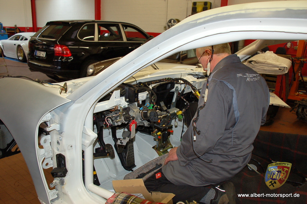 Porsche 996 GT3 RS Unfallschaden Neuaufbau