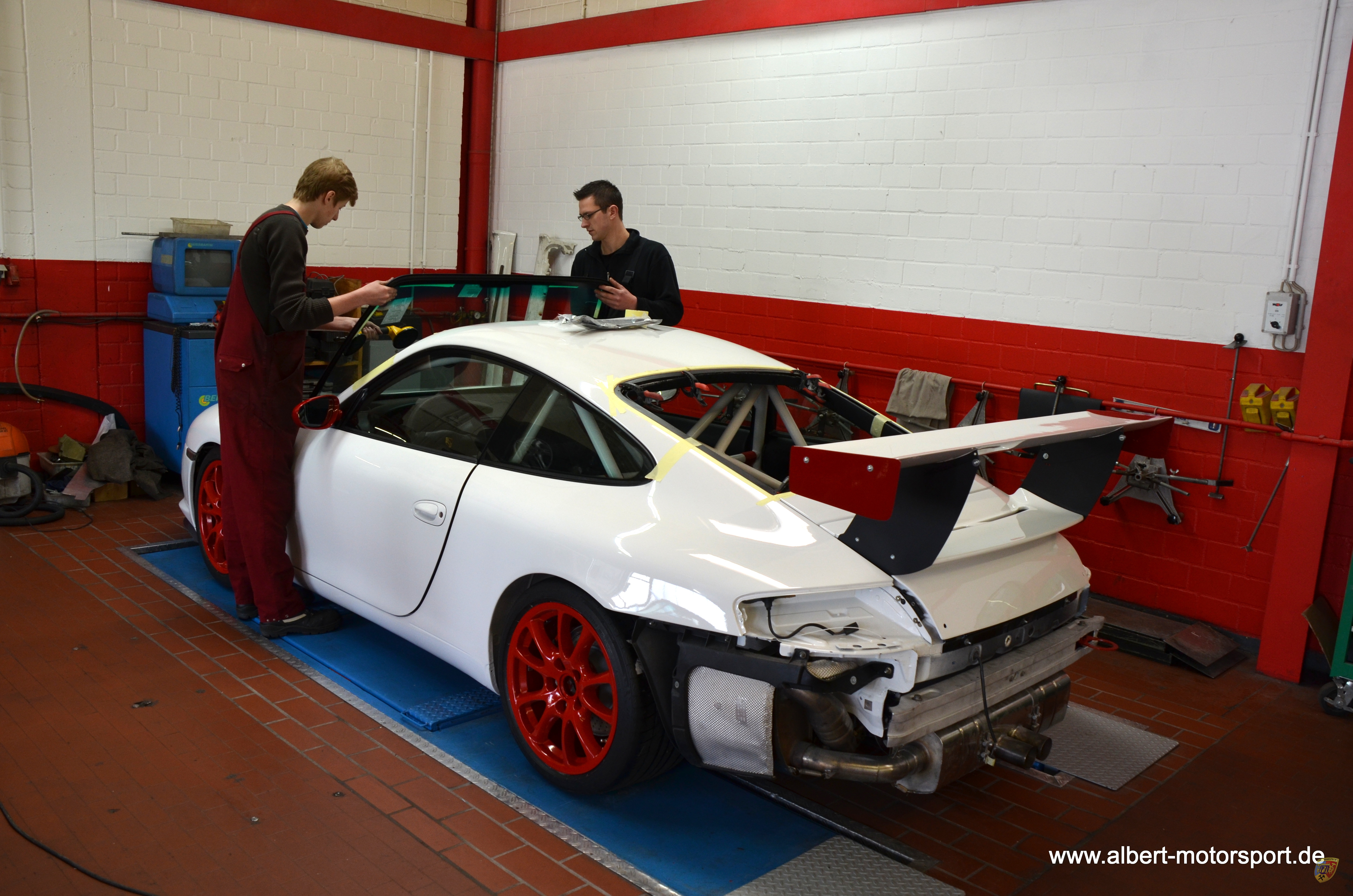 Porsche 996 GT3 RS Unfallschaden Neuaufbau