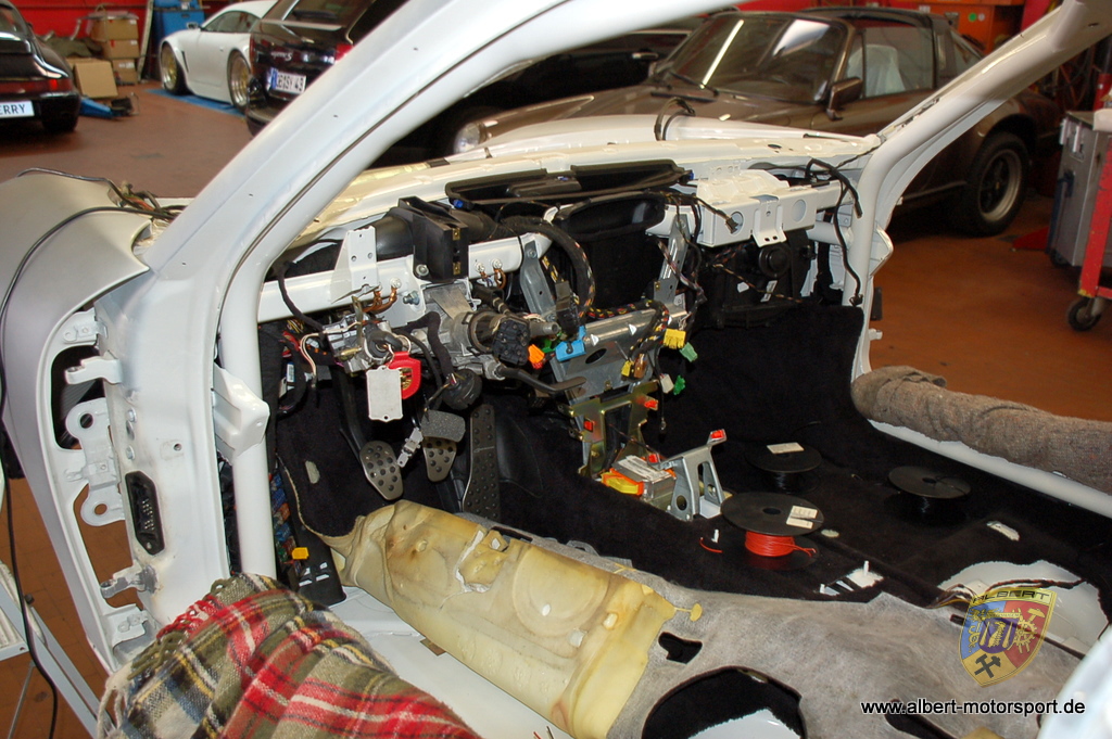 Porsche 996 GT3 RS Unfallschaden Neuaufbau