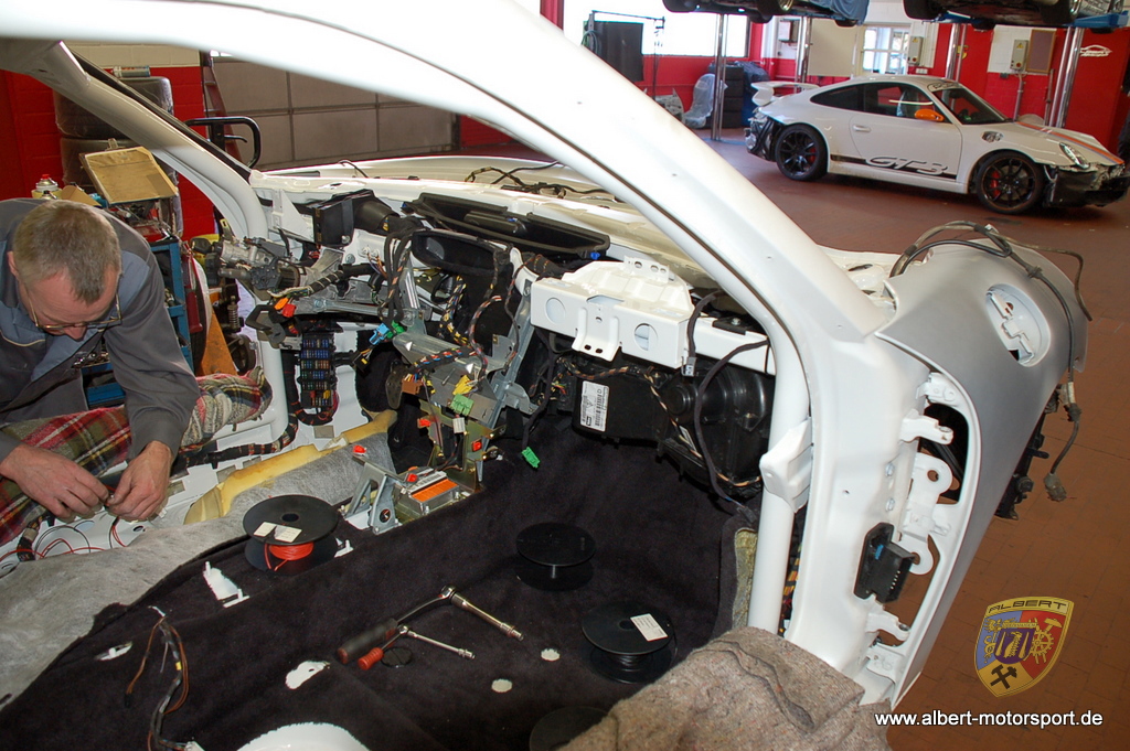 Porsche 996 GT3 RS Unfallschaden Neuaufbau