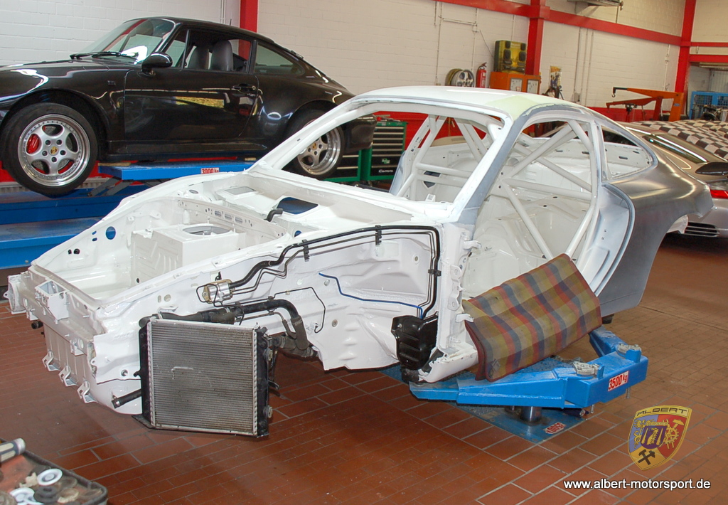 Porsche 996 GT3 RS Unfallschaden Neuaufbau