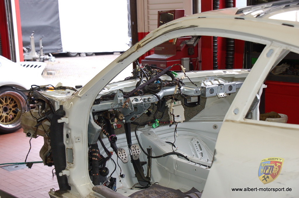 Porsche 996 GT3 RS Unfallschaden Neuaufbau