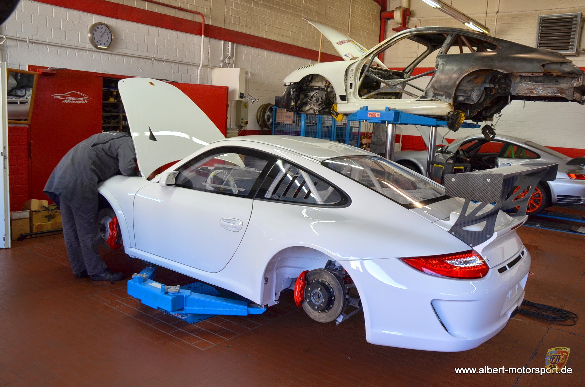 Porsche 997 GT3 Cup 2010 Generalüberholung bei Albert Motorsport