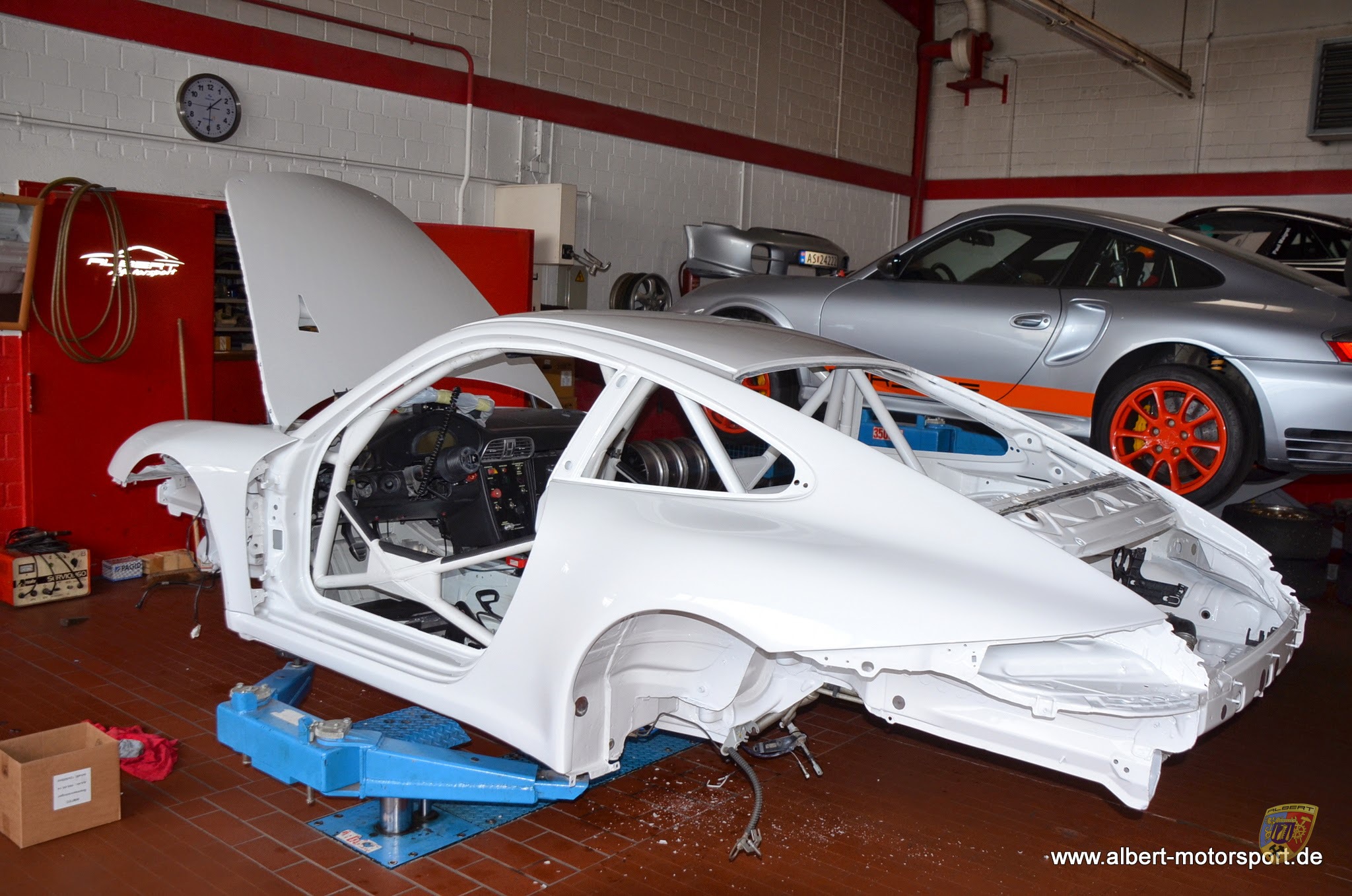 Porsche 997 GT3 Cup 2010 Generalüberholung bei Albert Motorsport