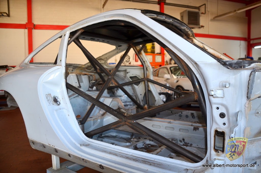 Porsche 996 GT3 Cup komplette Revision und Neuaufbau