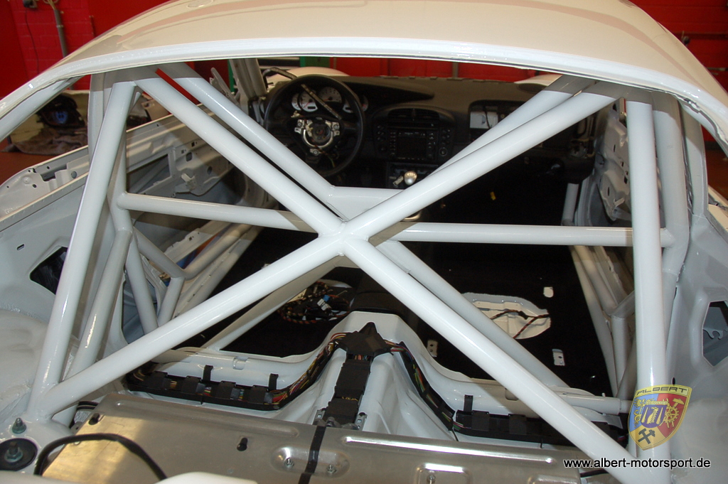 Porsche 996 GT2 Street Race Unfallschaden und Neuaufbau bei Albert Motorsport