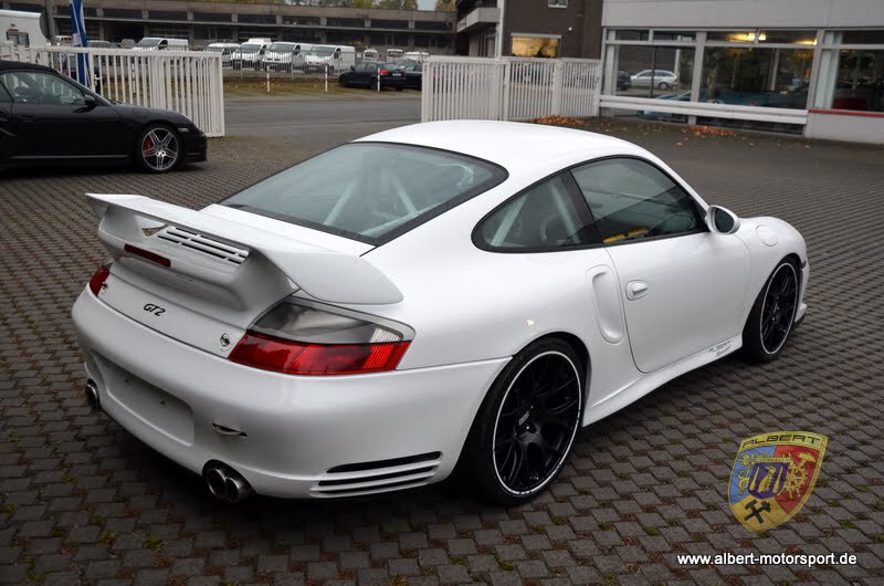 Porsche 996 GT2 Street Race Unfallschaden und Neuaufbau bei Albert Motorsport