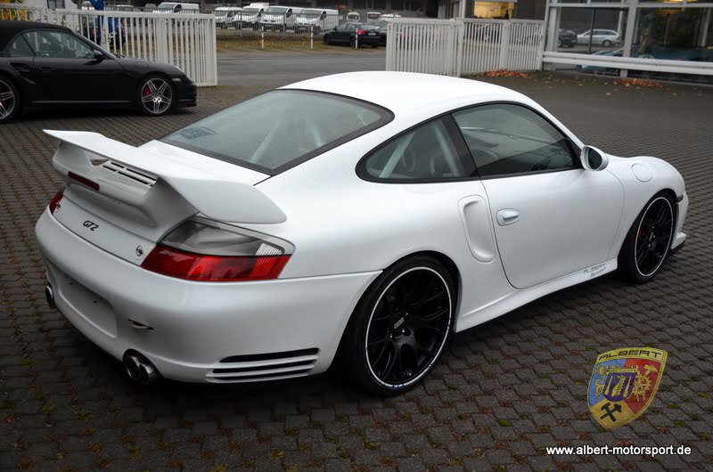 Porsche 996 GT2 Street Race Unfallschaden und Neuaufbau bei Albert Motorsport