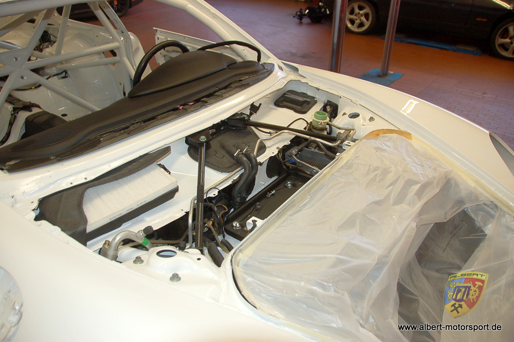Porsche 996 GT2 Street Race Unfallschaden und Neuaufbau bei Albert Motorsport