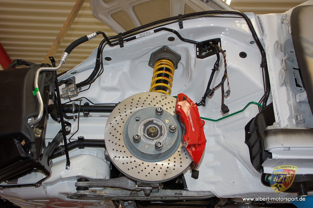 Porsche 996 GT2 Street Race Unfallschaden und Neuaufbau bei Albert Motorsport
