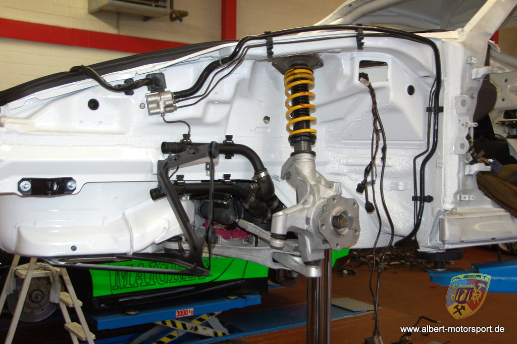 Porsche 996 GT2 Street Race Unfallschaden und Neuaufbau bei Albert Motorsport