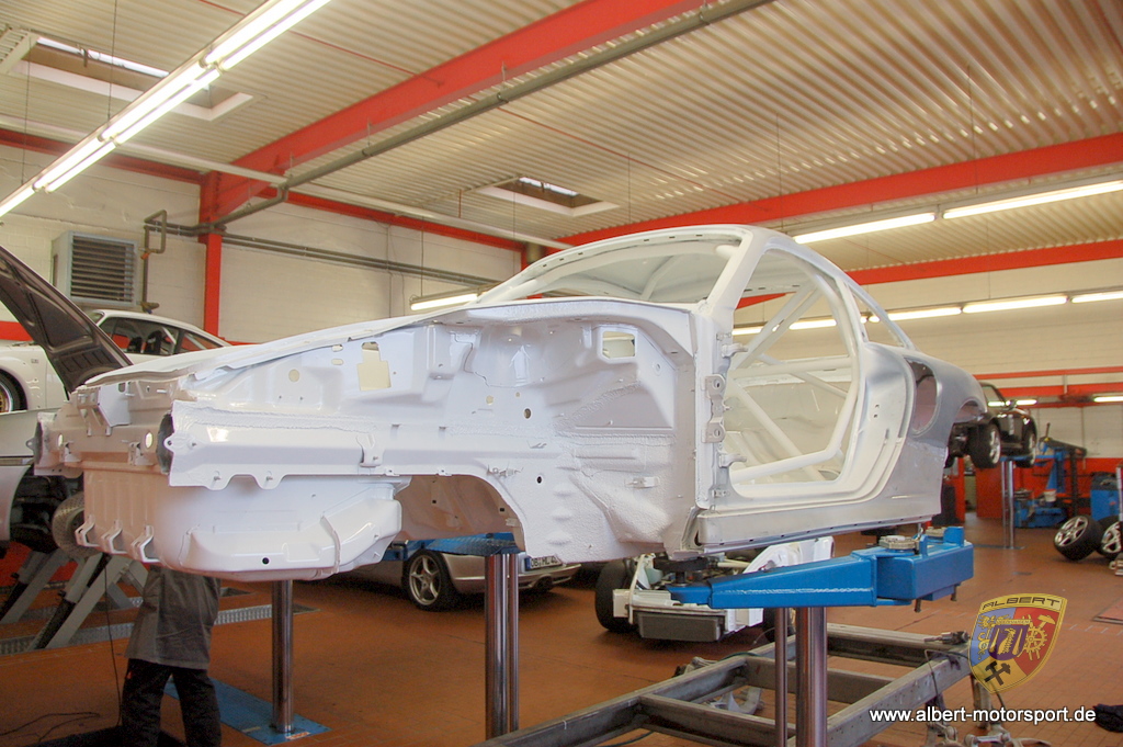 Porsche 996 GT2 Street Race Unfallschaden und Neuaufbau bei Albert Motorsport
