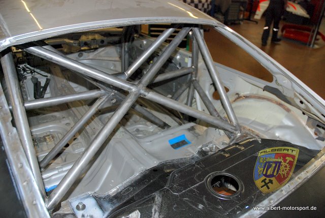 Porsche 996 GT2 Street Race Unfallschaden und Neuaufbau bei Albert Motorsport